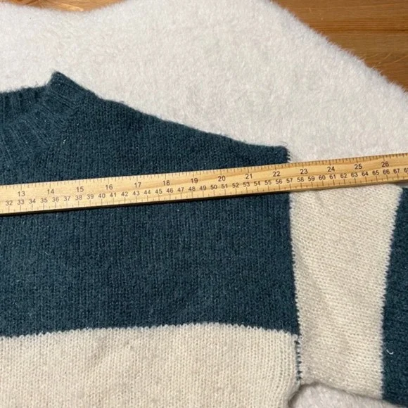 Lovers+Friends Womens Green White Striped Wool Blend Knit Sweater Glitters Sz SM - Picture 7 of 9